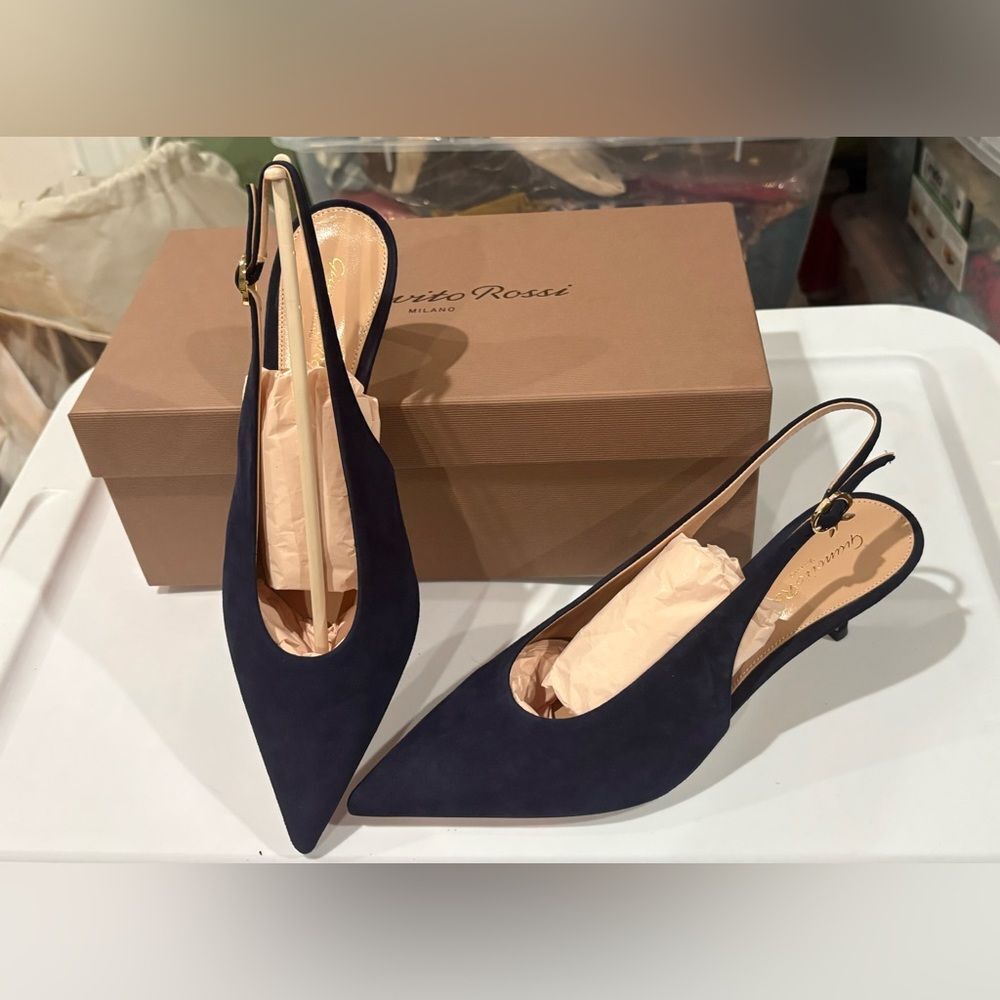 Gianvito Rossi ROBBIE SLING 55
COLOR: Blue Suede - Picture 5 of 7